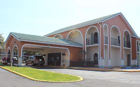 Shining Light Inn & Suites